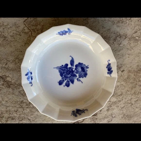 SOLD!!!   Copenhagen Flower Bowl - Picture 3 of 7